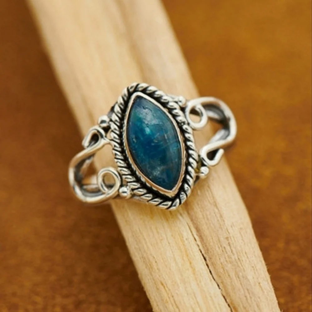 Blue Apatite Sterling Silver Horseshoe Ring Signed Size 7